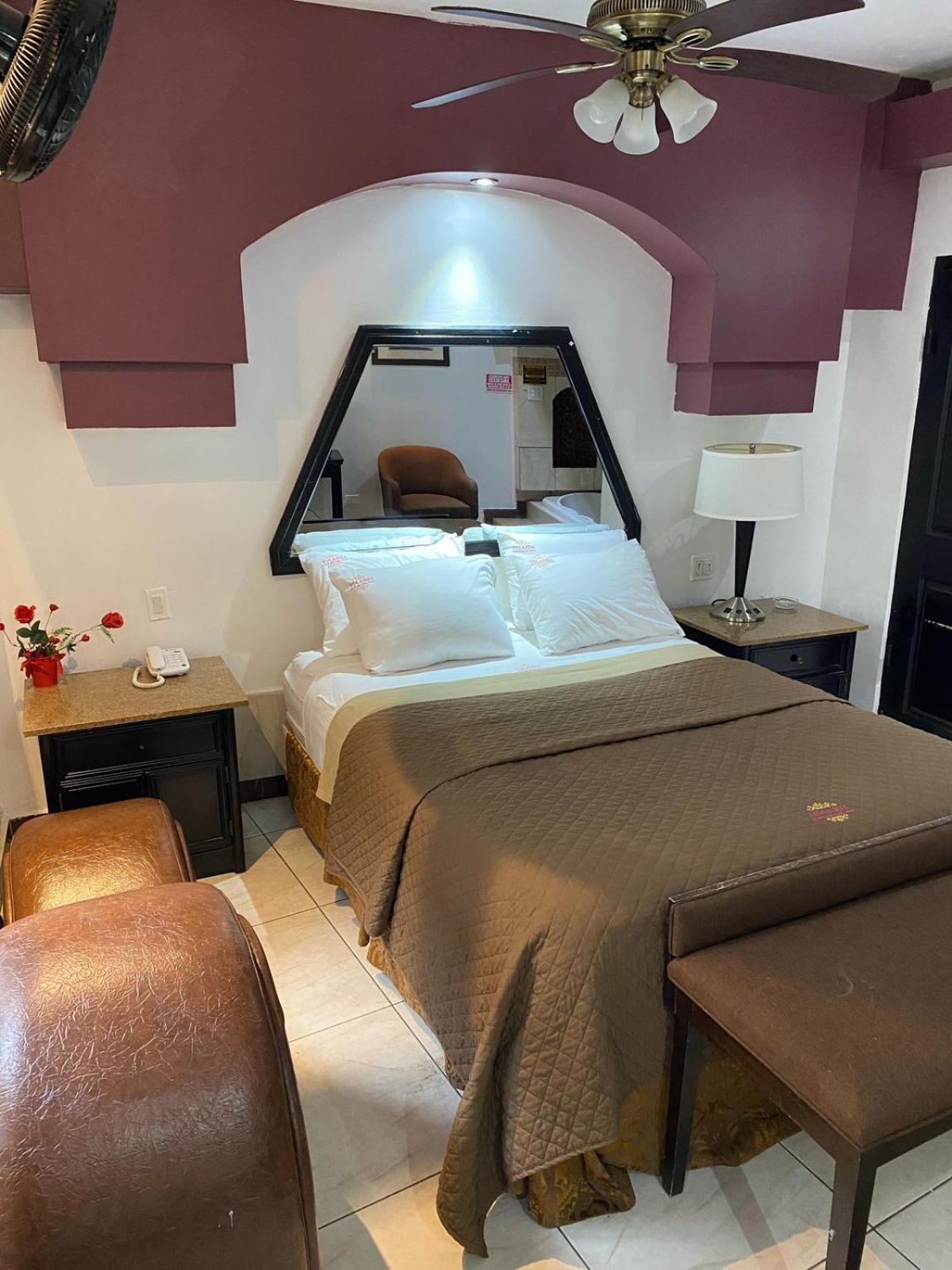 Hotel Yolanda تيجوانا المظهر الخارجي الصورة